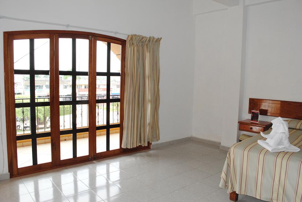 Hotel Arcos Del Parque Acayucan Extérieur photo